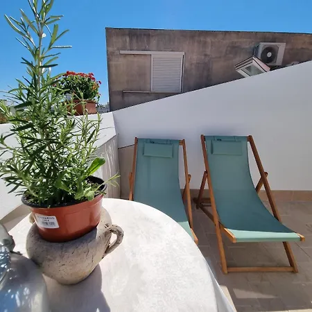 Deliziosa Mansarda Con Terrazzo A 2 Passi Dal Lido Appartamento *