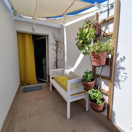 Deliziosa Mansarda Con Terrazzo A 2 Passi Dal Lido Apartamento *