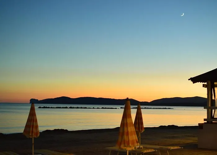 Deliziosa Mansarda Con Terrazzo A 2 Passi Dal Lido Апартаменты Альгеро