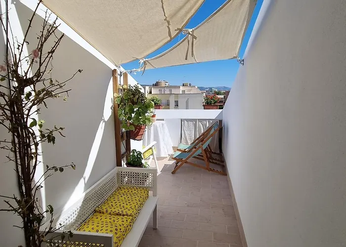 Апартаменты Deliziosa Mansarda Con Terrazzo A 2 Passi Dal Lido